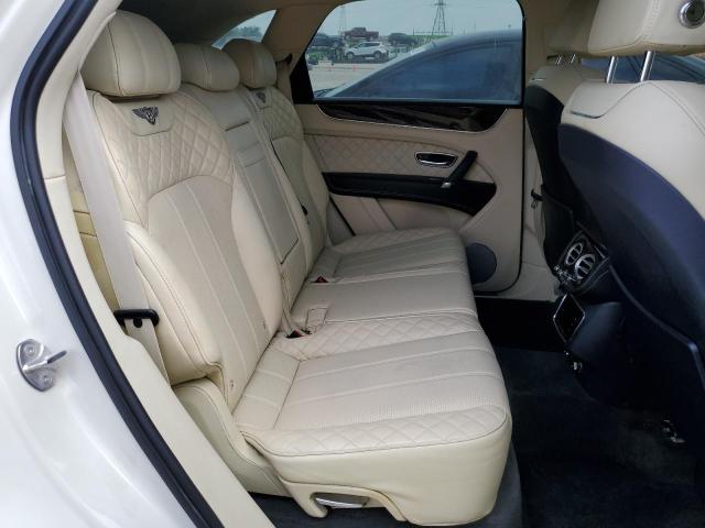SJAAC2ZV1JC017915 Bentley Bentayga