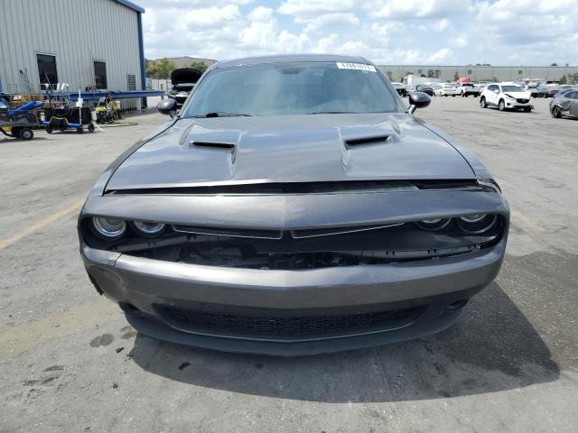 2C3CDZAG8JH121913 Dodge Challenger Sxt