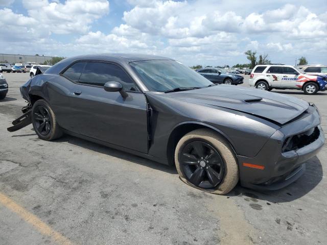2C3CDZAG8JH121913 Dodge Challenger Sxt