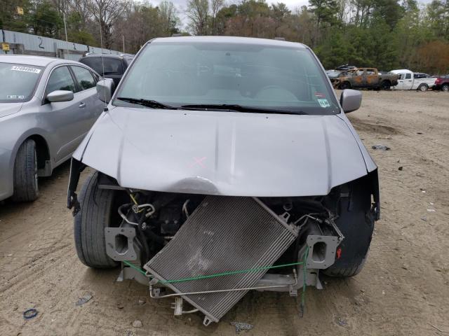 2C4RDGEG9HR825840 Dodge Grand Caravan Gt