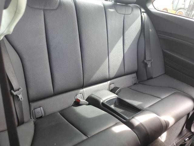 WBA2H9C32HV986915 BMW 230xi