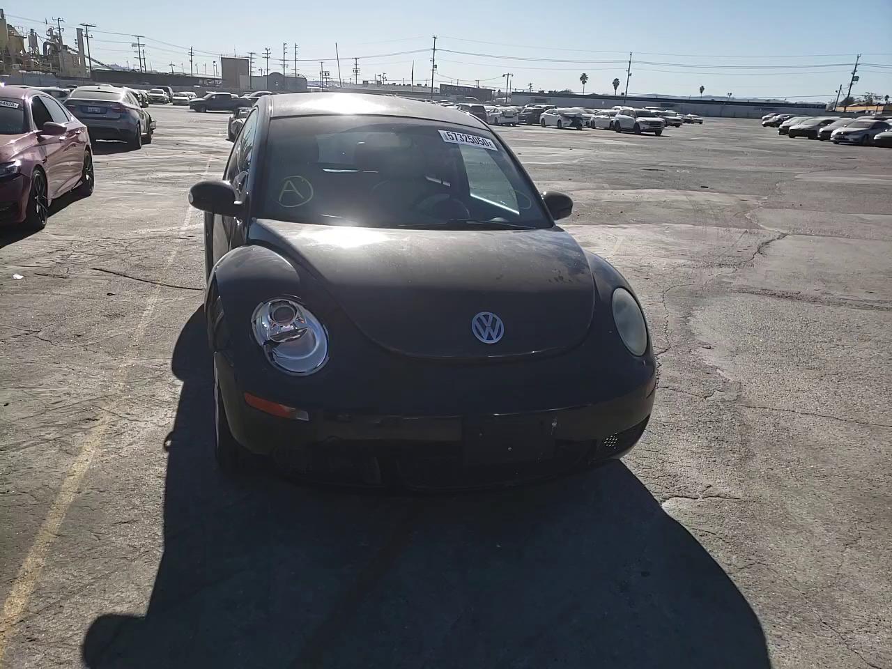 2010 VOLKSWAGEN NEW BEETLE 3VWPG3AG3AM018768
