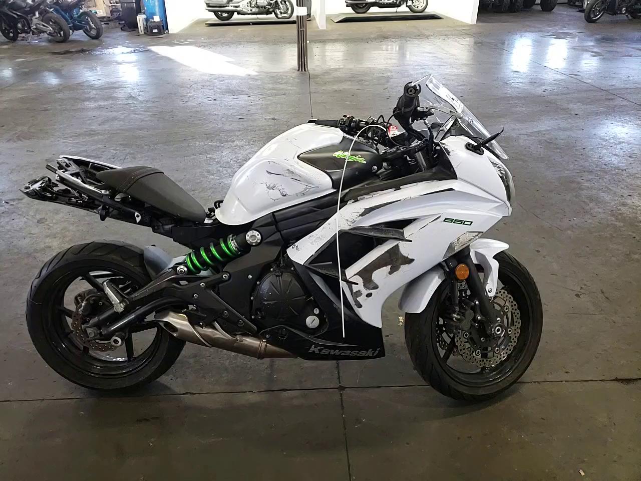 2015 KAWASAKI EX650 E JKAEXEE11FDA19302