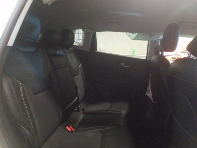 3C4NJDBBXJT457590 Jeep Compass Latitude