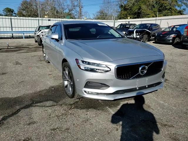 2018 Volvo S90 T5 Momentum VIN: LVY982MK8JP022787 Lot: 40569014