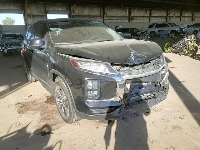 2021 Mitsubishi Outlander - Image 12