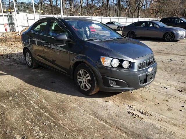 2016 Chevrolet Sonic - Image 13