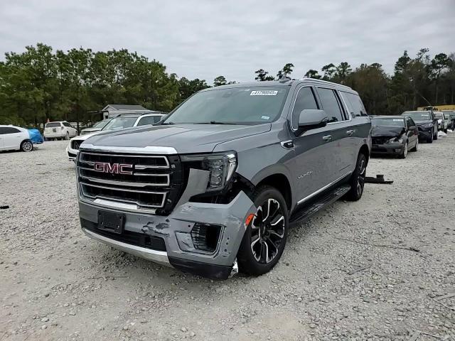 2022 GMC Yukon - Image 15