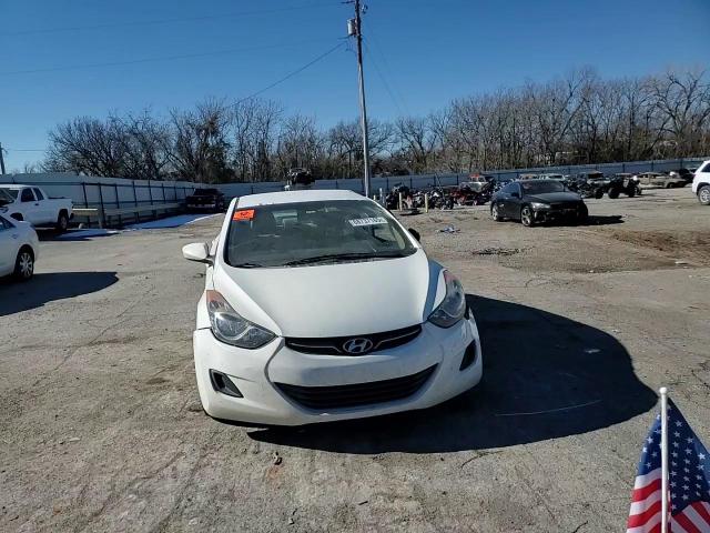 2013 Hyundai Elantra - Image 11