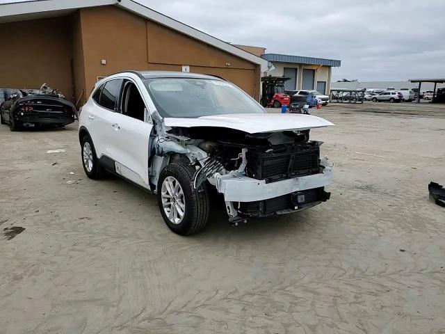 2020 Ford Escape - Image 10