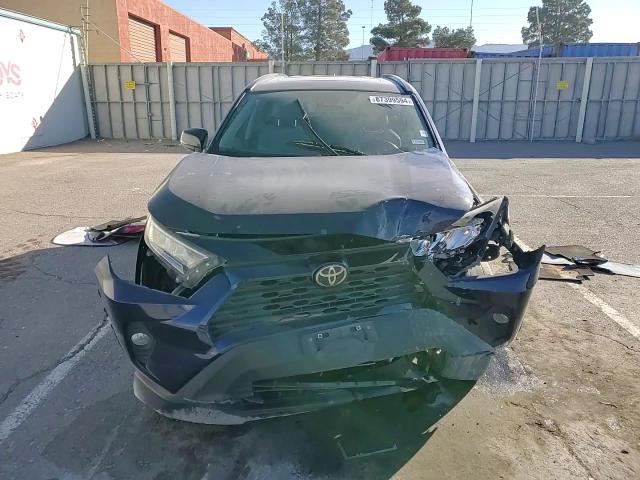 2021 Toyota RAV 4 - Image 11