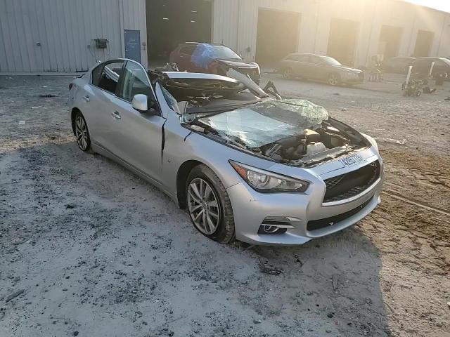 2015 Infiniti Q50 - Image 10