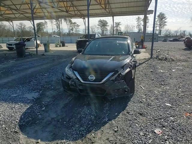 2016 Nissan Altima - Image 10