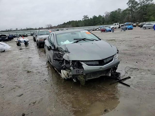 2016 Chevrolet Volt - Image 11