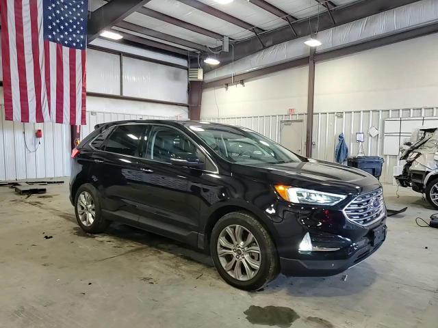 2022 Ford Edge - Image 12