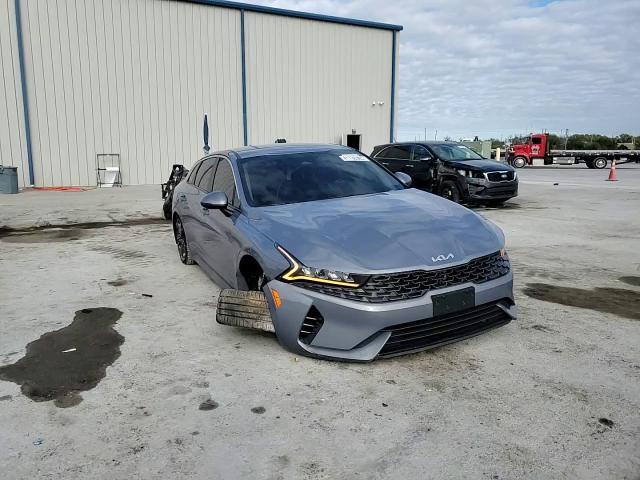 2022 Kia K5 - Image 11