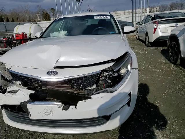 2018 Kia Optima - Image 13