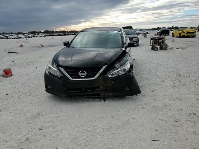 2018 Nissan Altima - Image 11