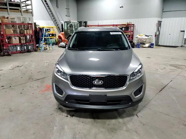 2017 Kia Sorento - Image 12
