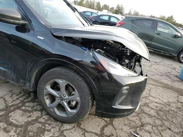 2023 Ford Escape - Image 11