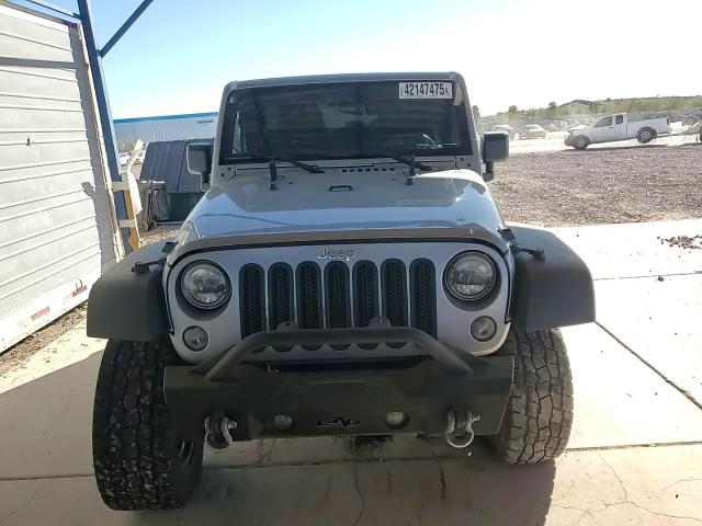 2018 Jeep Wrangler - Image 11
