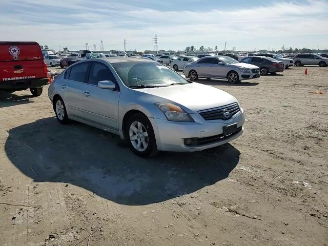 2009 Nissan Altima - Image 11