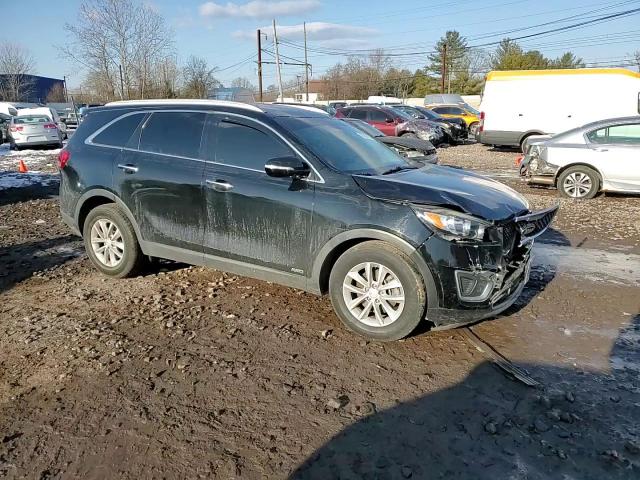 2018 Kia Sorento - Image 12