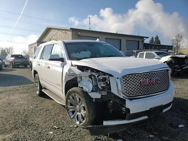 2016 GMC Yukon - Image 12
