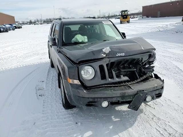 2015 Jeep Liberty (Patriot) - Image 11