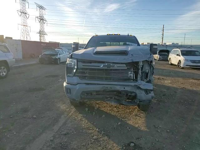 2024 Chevrolet Silverado - Image 10