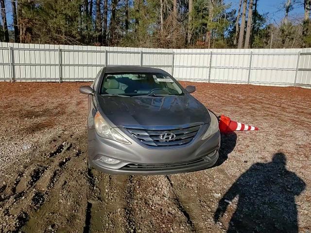 2011 Hyundai Sonata - Image 10