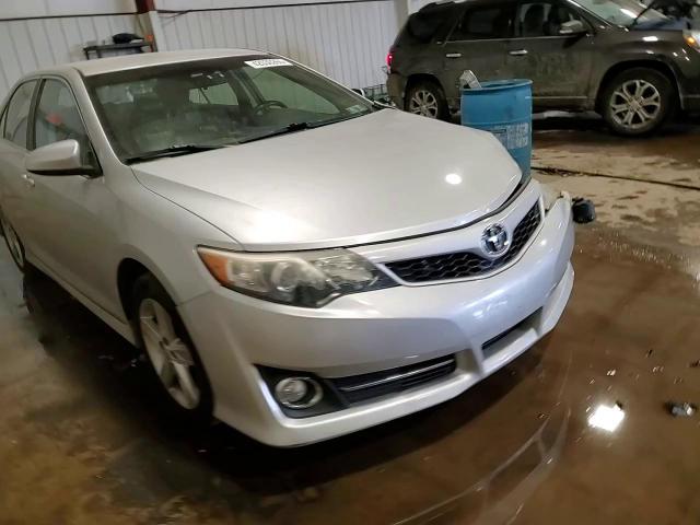 2013 Toyota Camry - Image 14