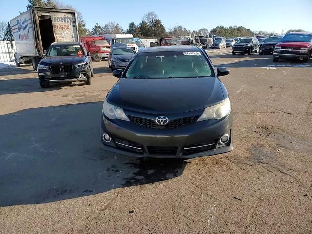 2013 Toyota Camry - Image 11