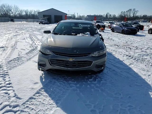 2017 Chevrolet Malibu - Image 11