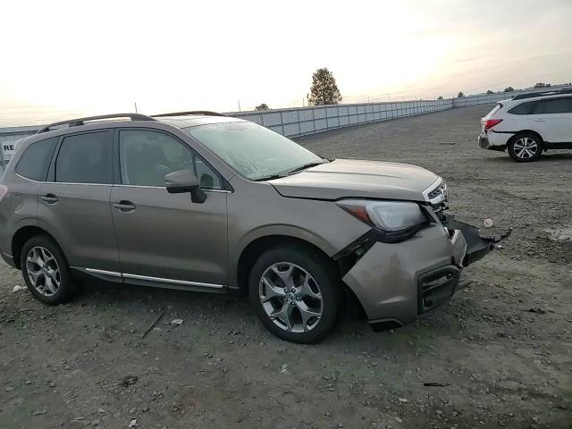 2017 Subaru Forester - Image 12
