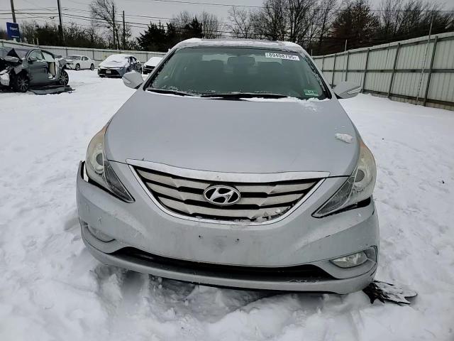 2012 Hyundai Sonata - Image 10