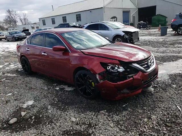 2017 Nissan Altima - Image 13