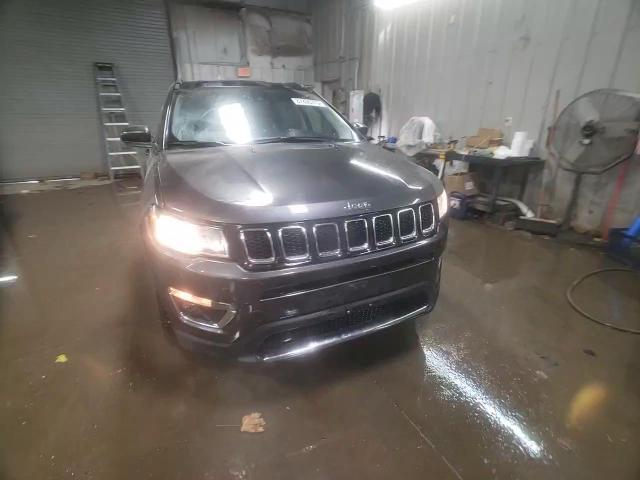 2021 Jeep Compass - Image 13