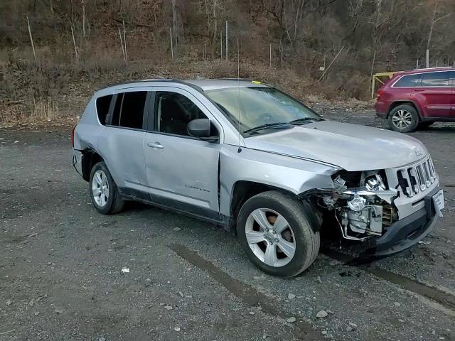2011 Jeep Compass - Image 12