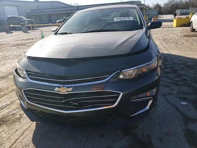 2017 Chevrolet Malibu - Image 10