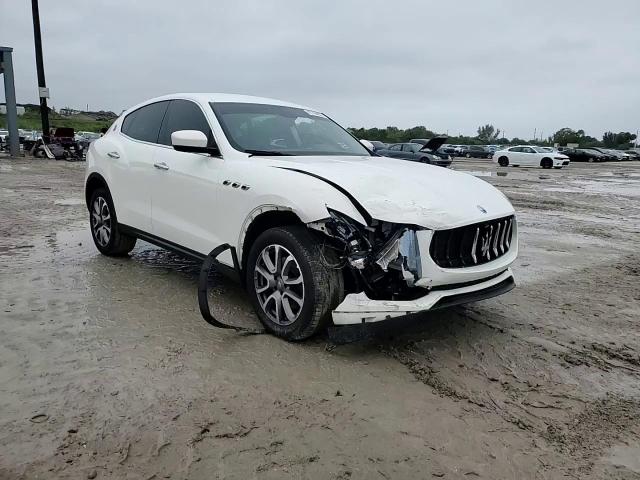 2017 Maserati Levante - Image 14