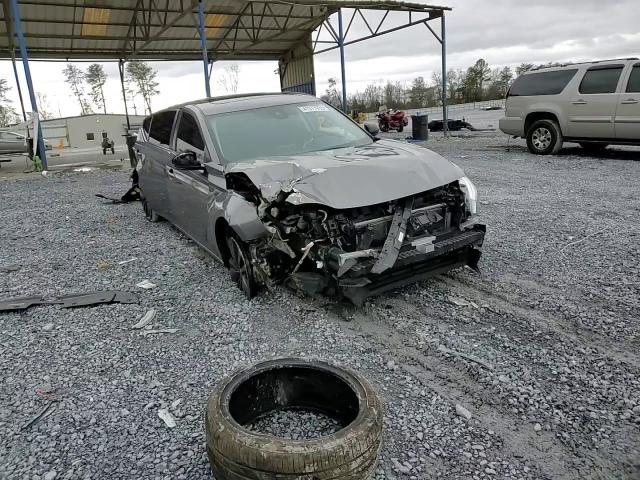 2022 Nissan Altima - Image 10