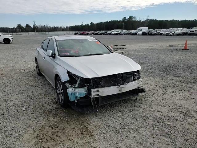 2019 Nissan Altima - Image 11