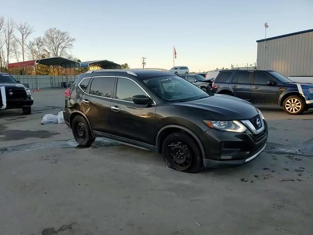 2017 Nissan Rogue - Image 14
