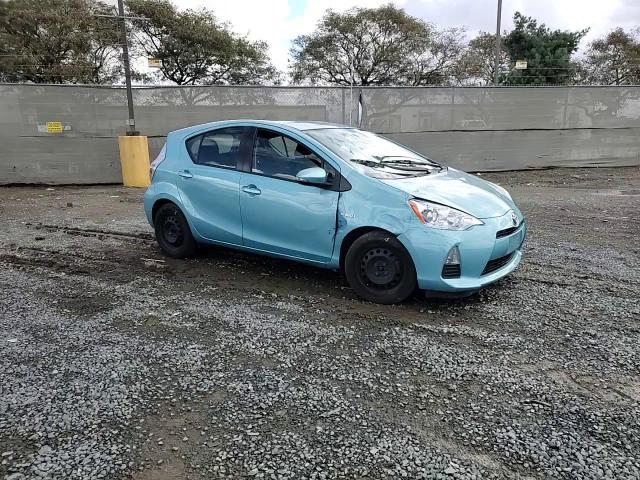 2013 Toyota Prius C VIN: JTDKDTB34D1045562 Lot: 42331735