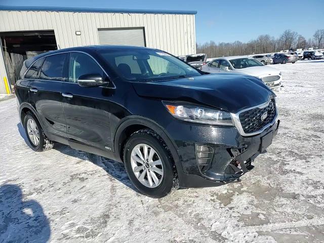 2019 Kia Sorento - Image 14