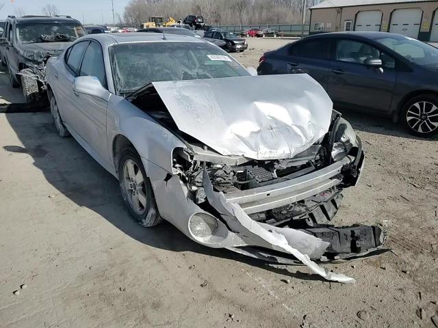 2005 Pontiac Grand Prix - Image 10