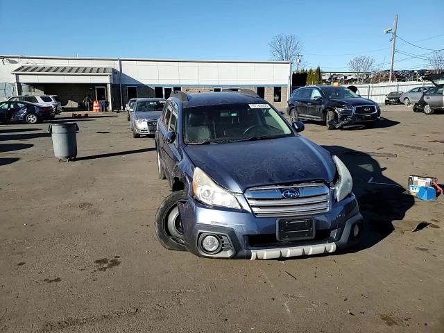 2013 Subaru Outback - Image 11