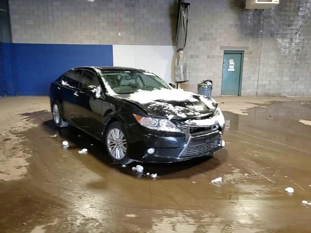 2014 Lexus ES - Image 13