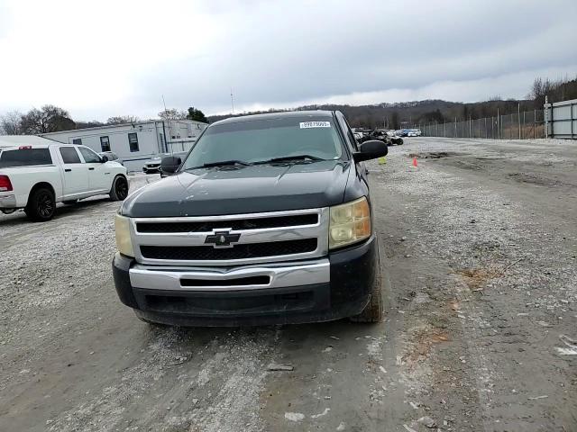 2010 Chevrolet Silverado - Image 11